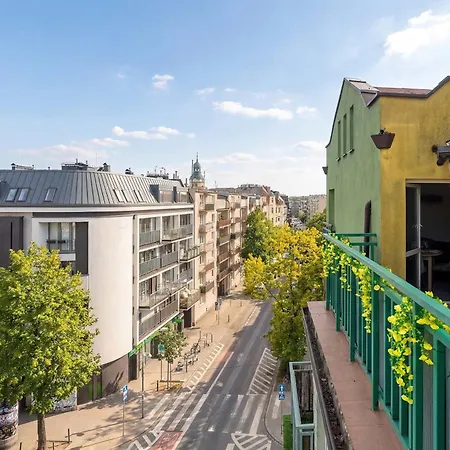 Apartment Charming Apartment Near The City Centre Poznan Przemyslowa 50 By Heyrent Posen